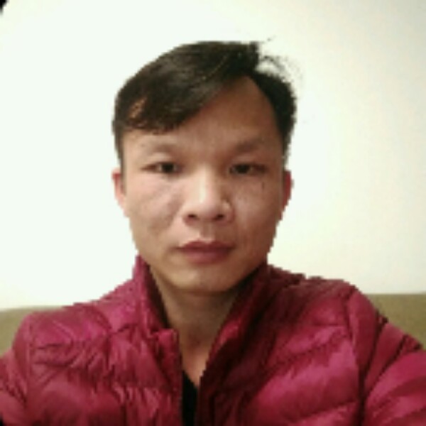 高兴苦恋百褶裙的照片