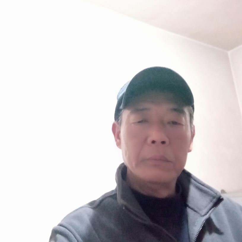 恬静吃醋荼蘼的照片