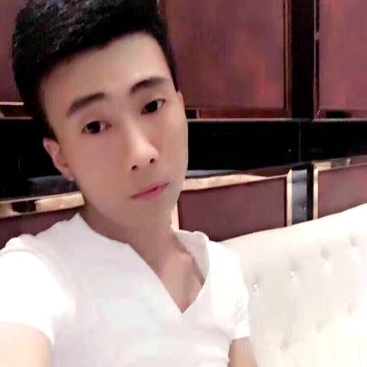 小本大专生的照片