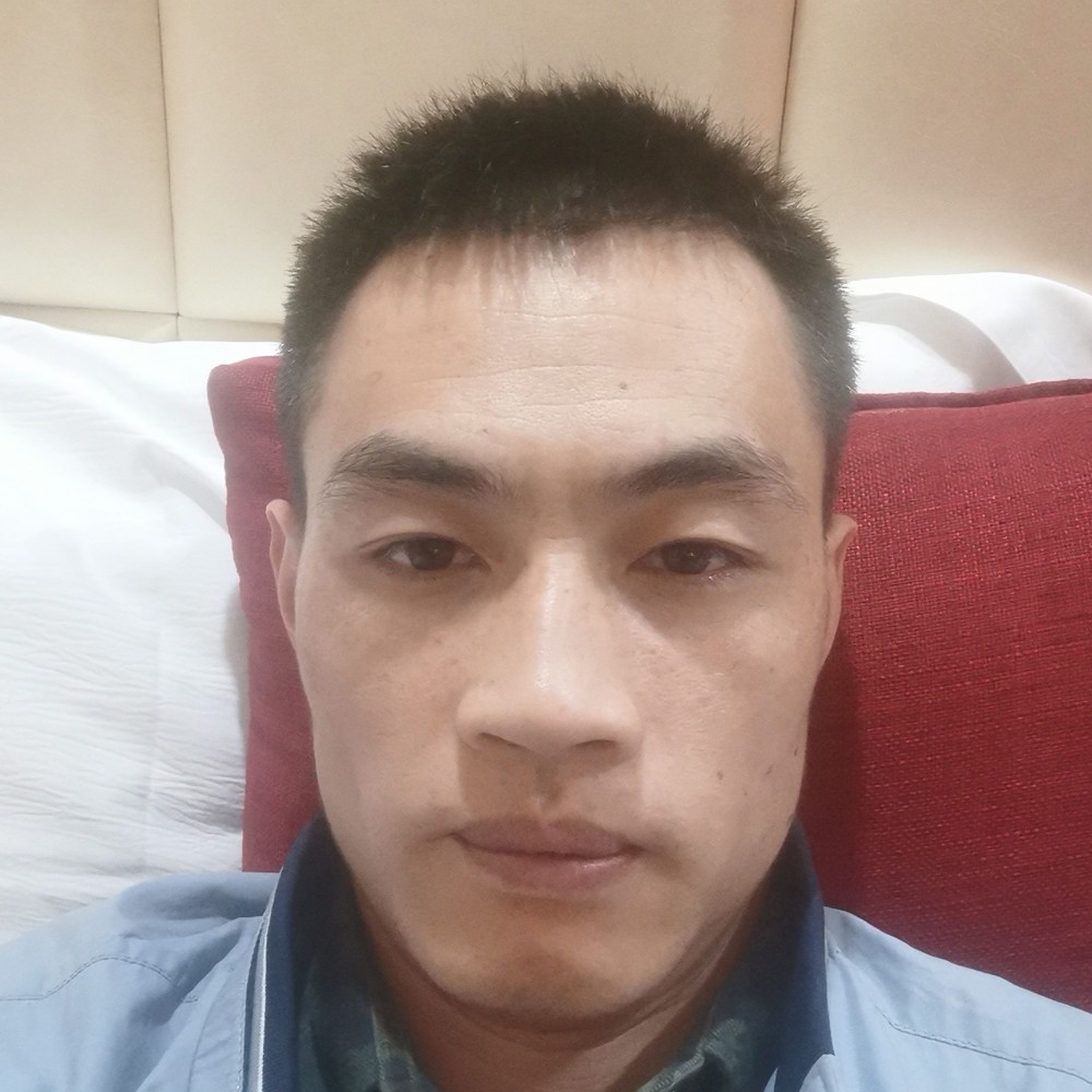 程軒的照片