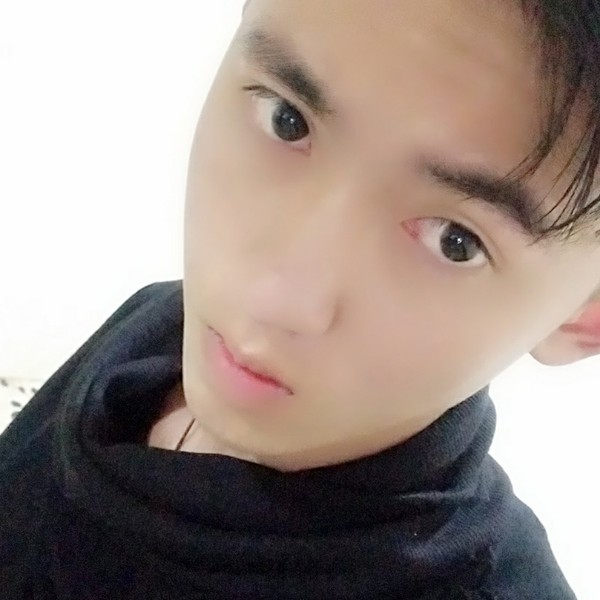 虚心凝眸孤心的照片