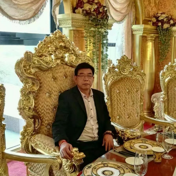 男光棍的照片