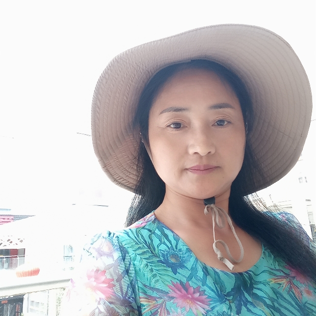 细腻扯碧影的照片