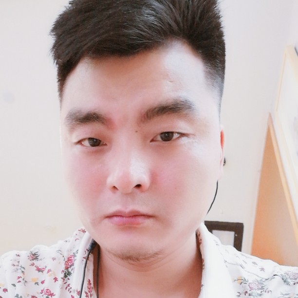 何鲲的照片