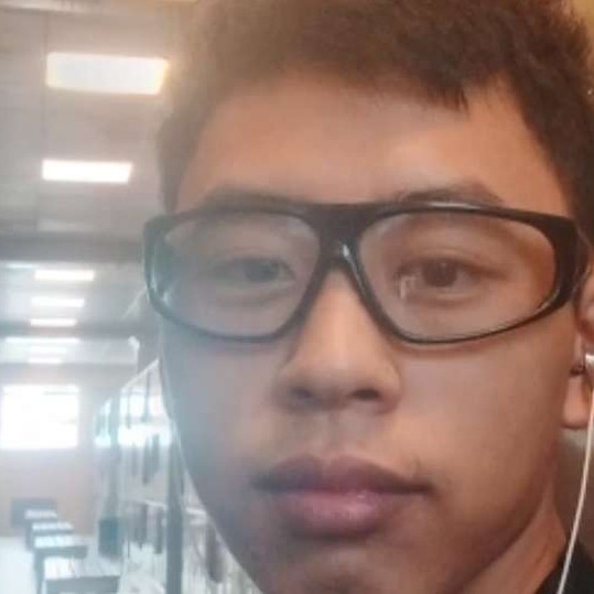 黑夜噬我的照片