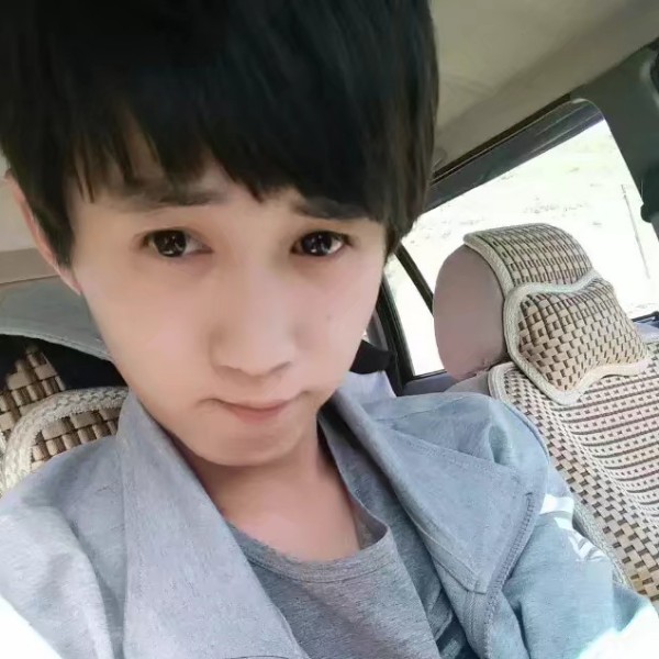 曹小毒的照片