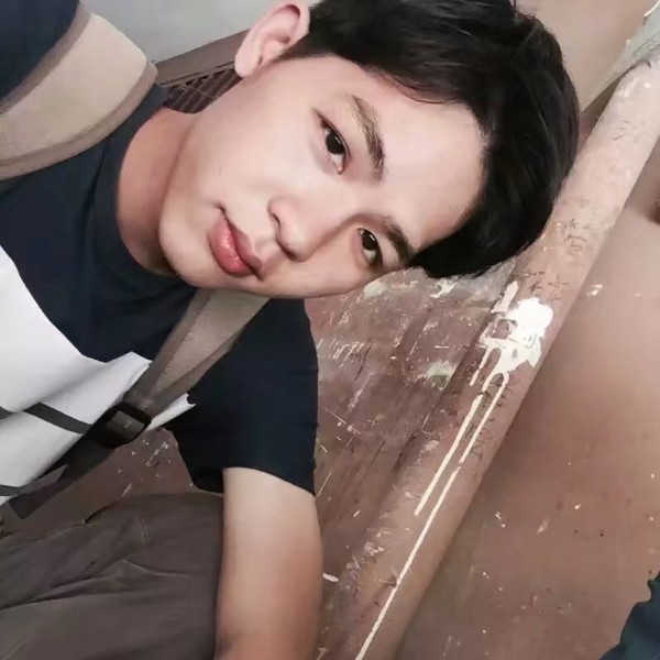 狗粉肠的照片