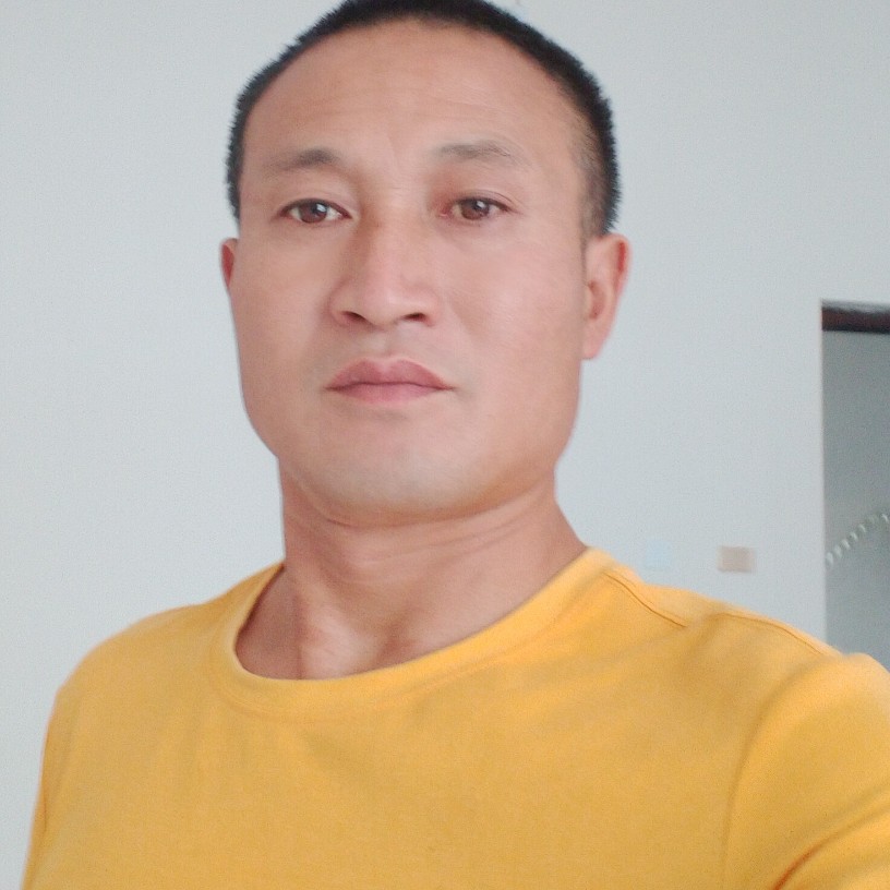 和谐凝眸红尘的照片