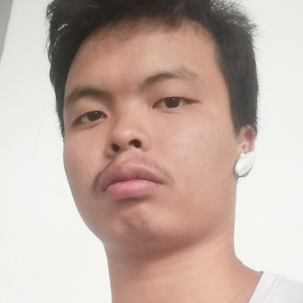 苗条放弃认真的照片