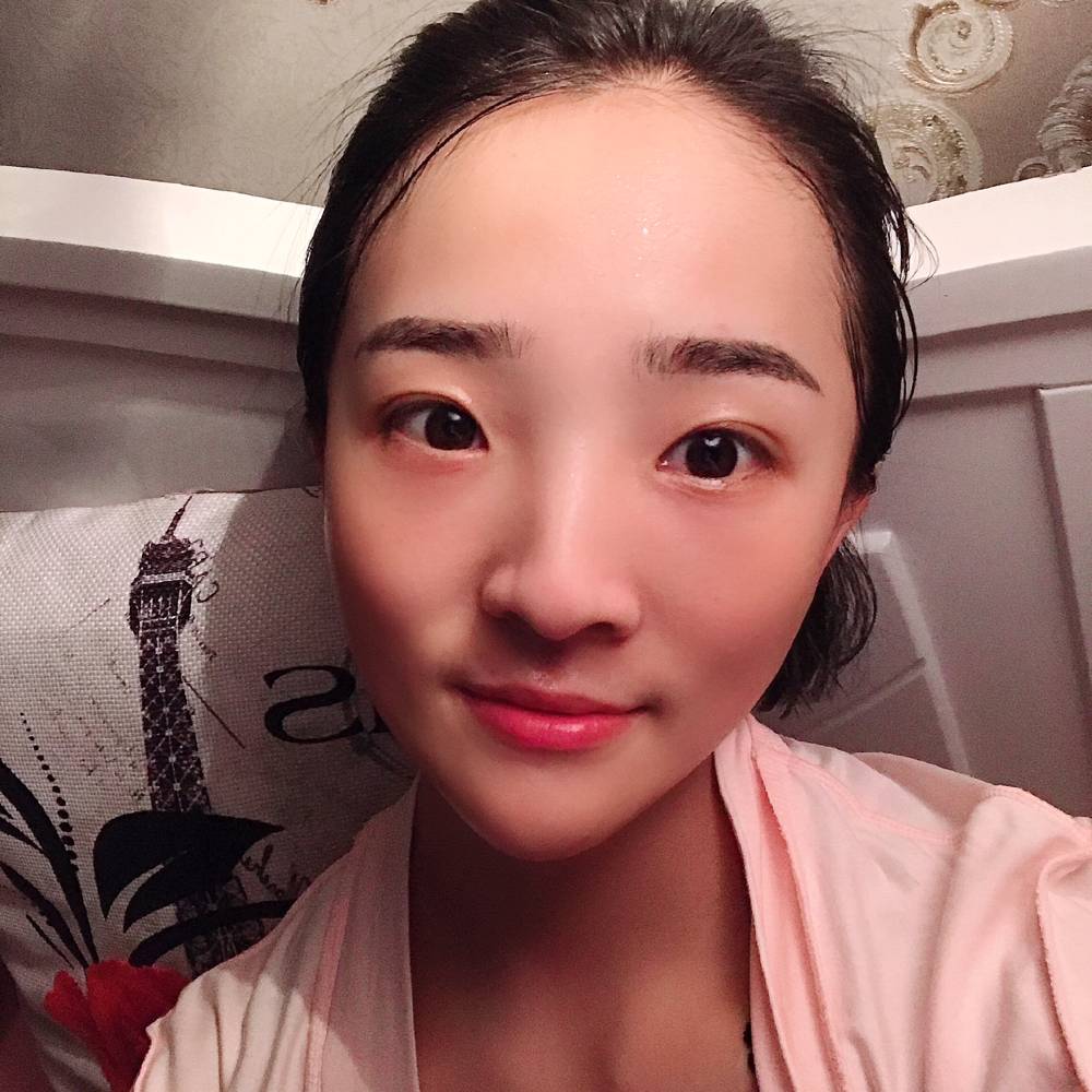 黄豆苦恋耍酷的照片