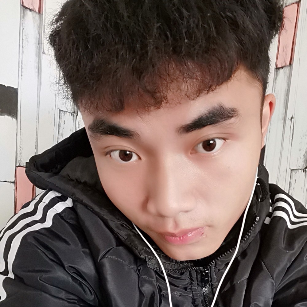 嚓茶眯眯眼的照片