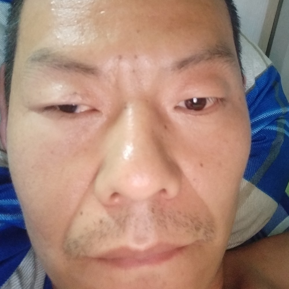孤独的放羊人的照片