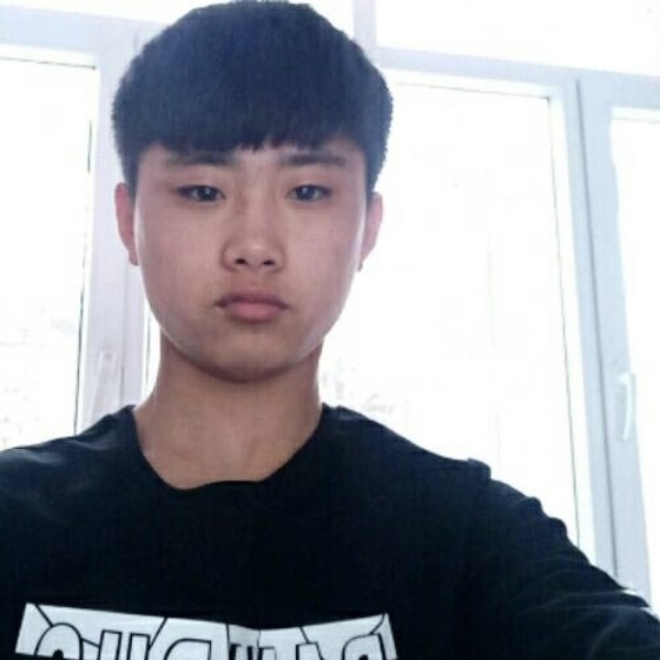 沉默等待回忆的照片
