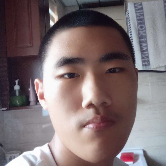 敏感迎小伙的照片