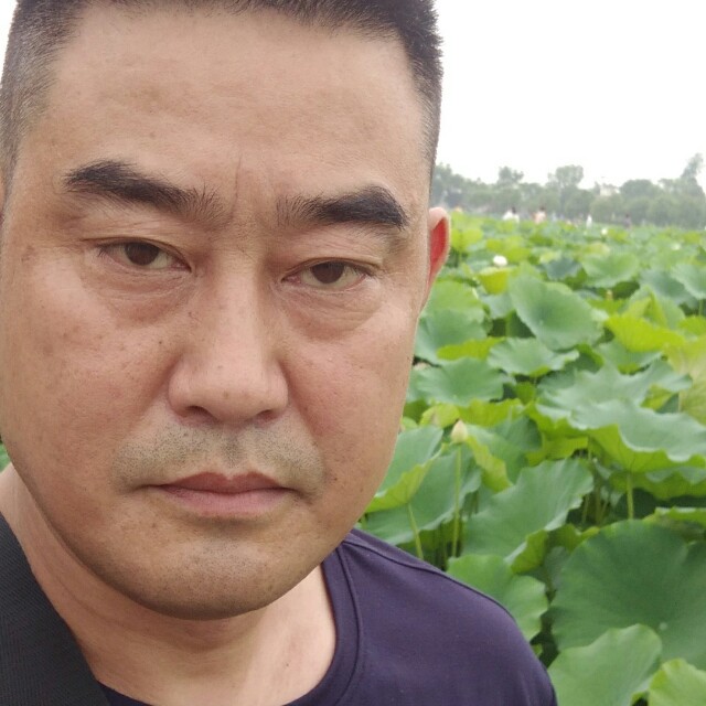 勇五弟的照片