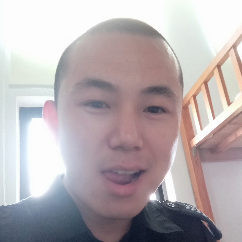 岂能无我的照片