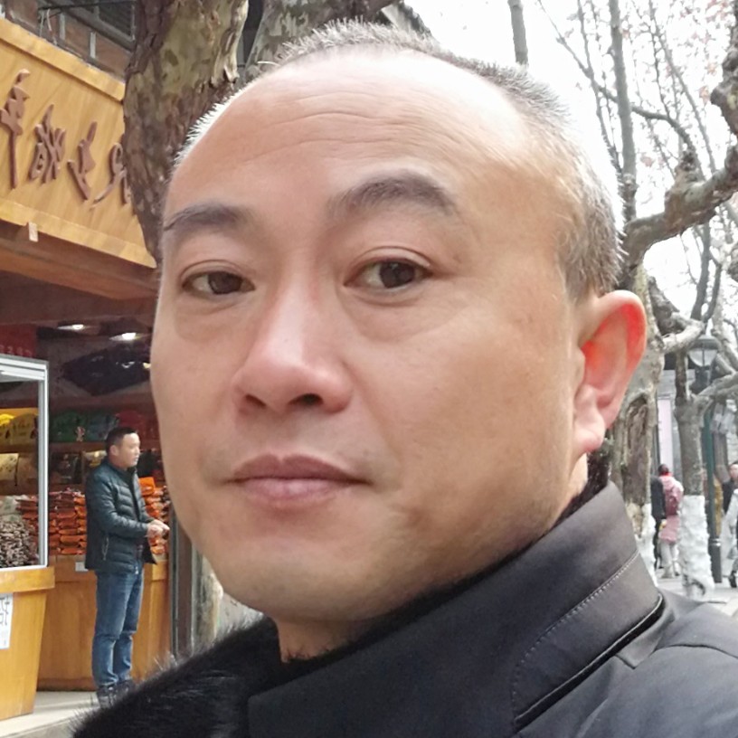 妖娆枕头的照片