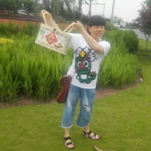 伊斯李娃的照片