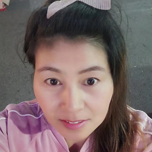 忧郁回眸小蝴蝶的照片
