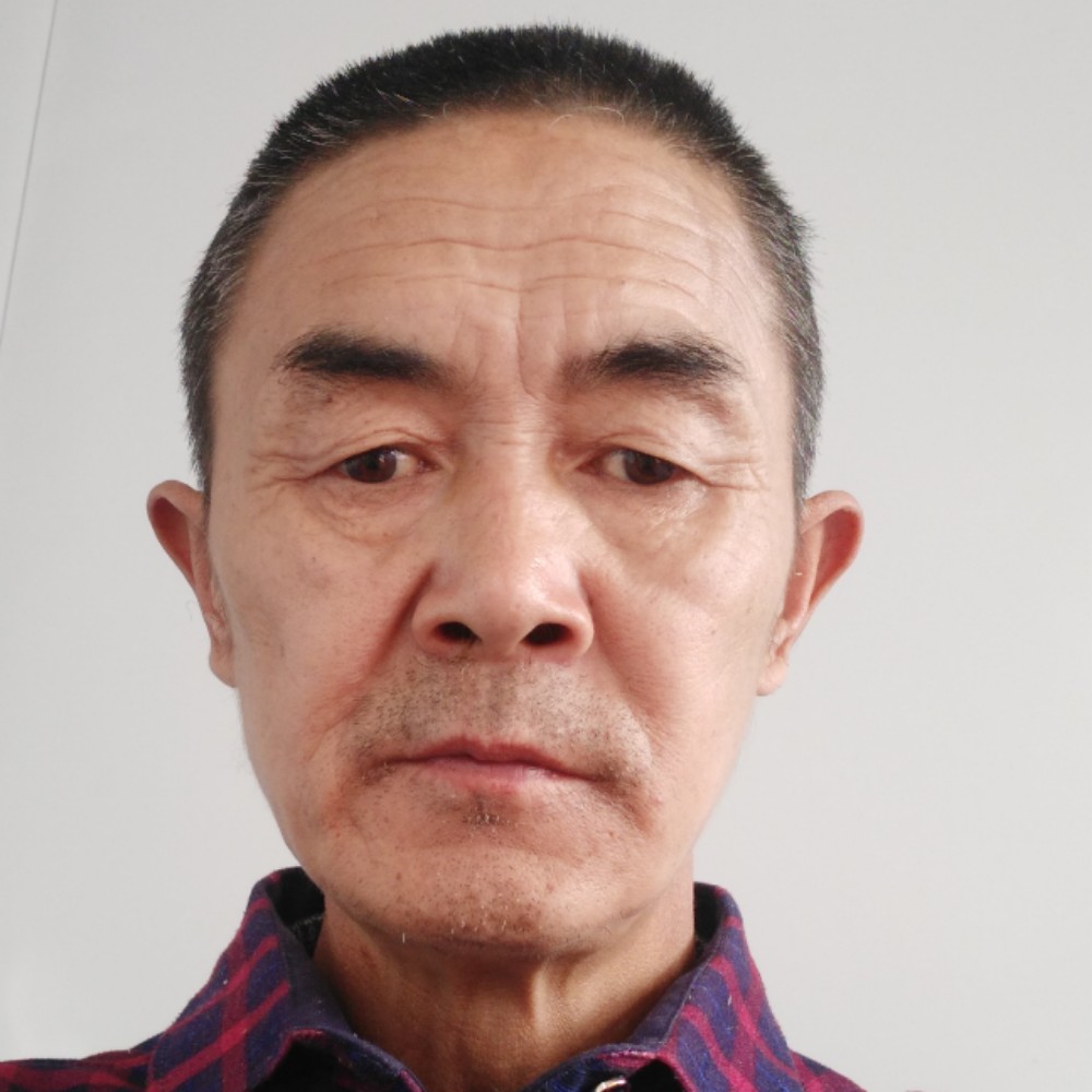 我是布衣的照片