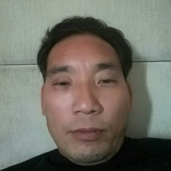 皮带拿优雅的照片