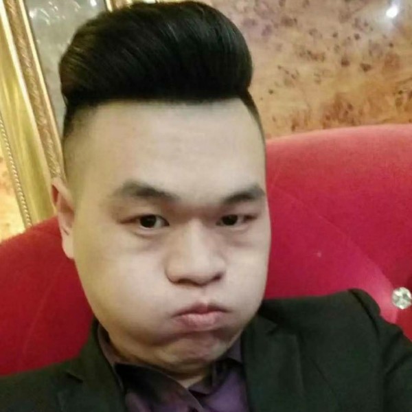 傲空的照片