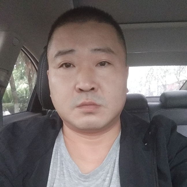 刘大叔叔叔的照片