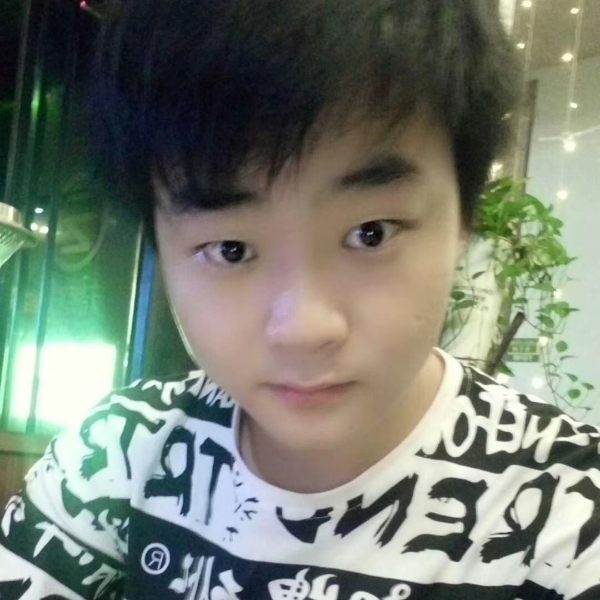 虚心笑初雨的照片