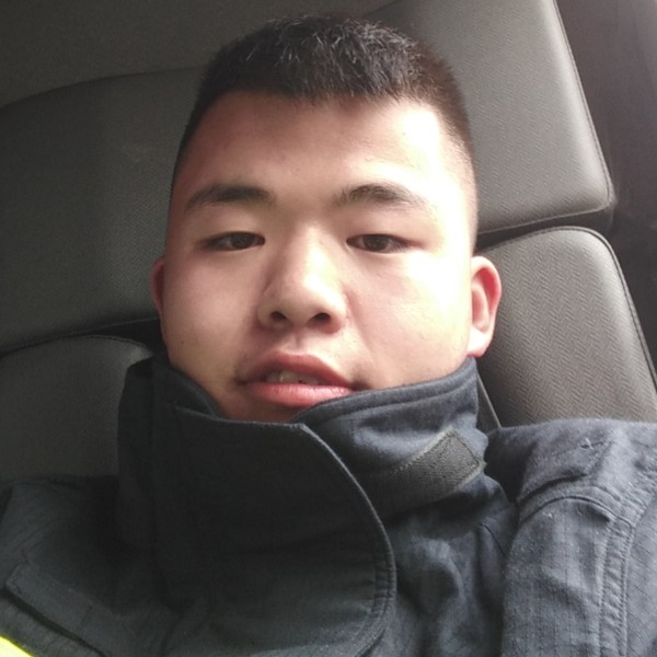 明月多情应笑我的照片