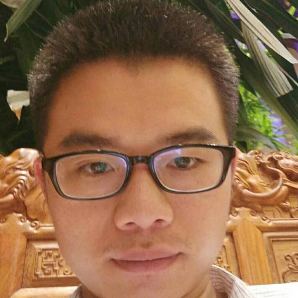 陆经理的照片
