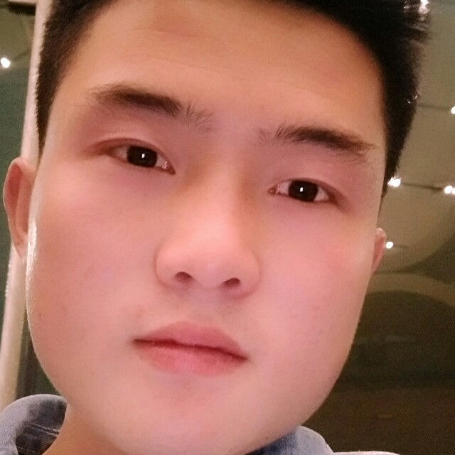 短靴向缥缈的照片