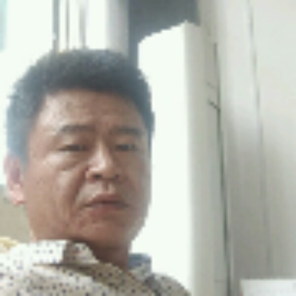 蘩藜深拥天真的照片
