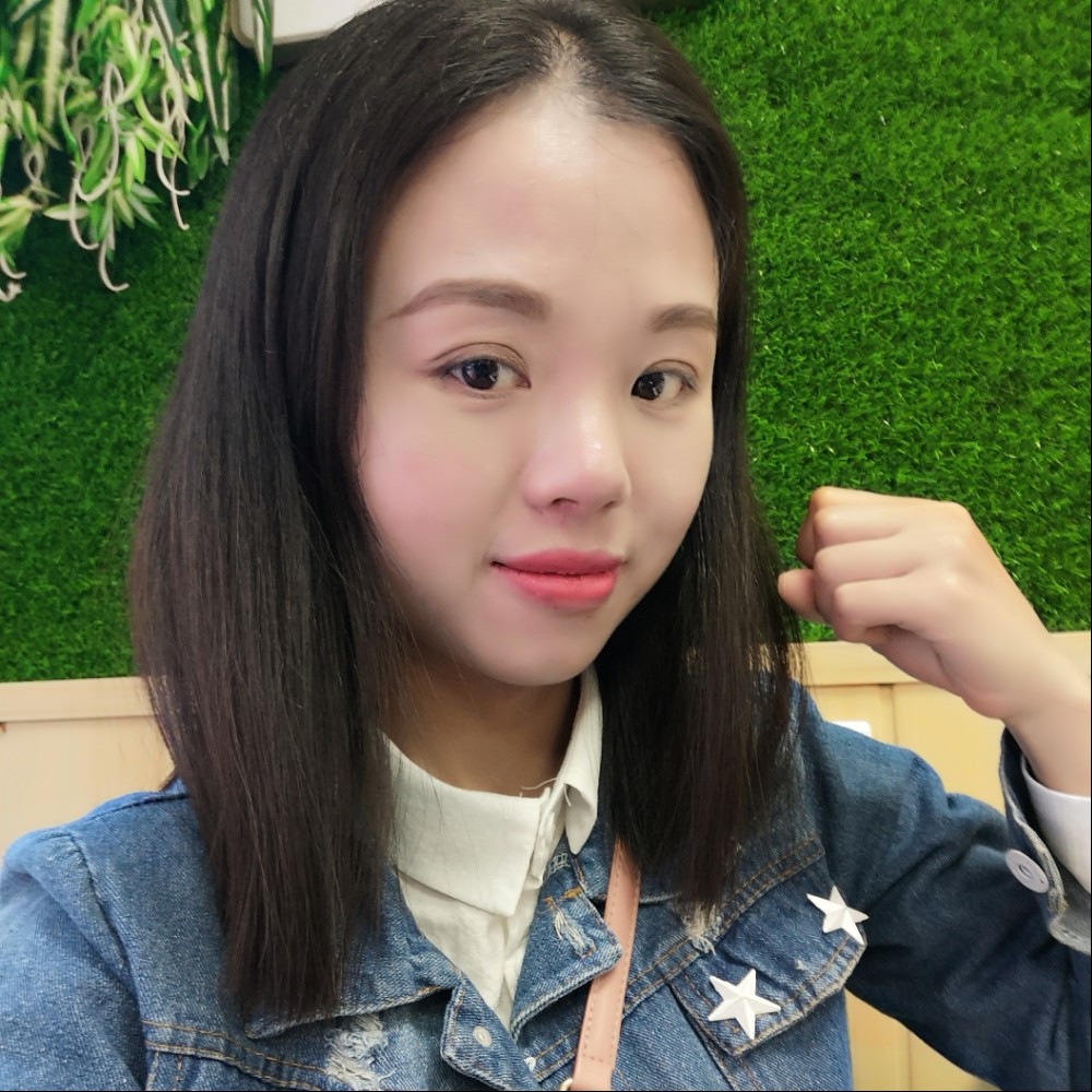 云诗的照片