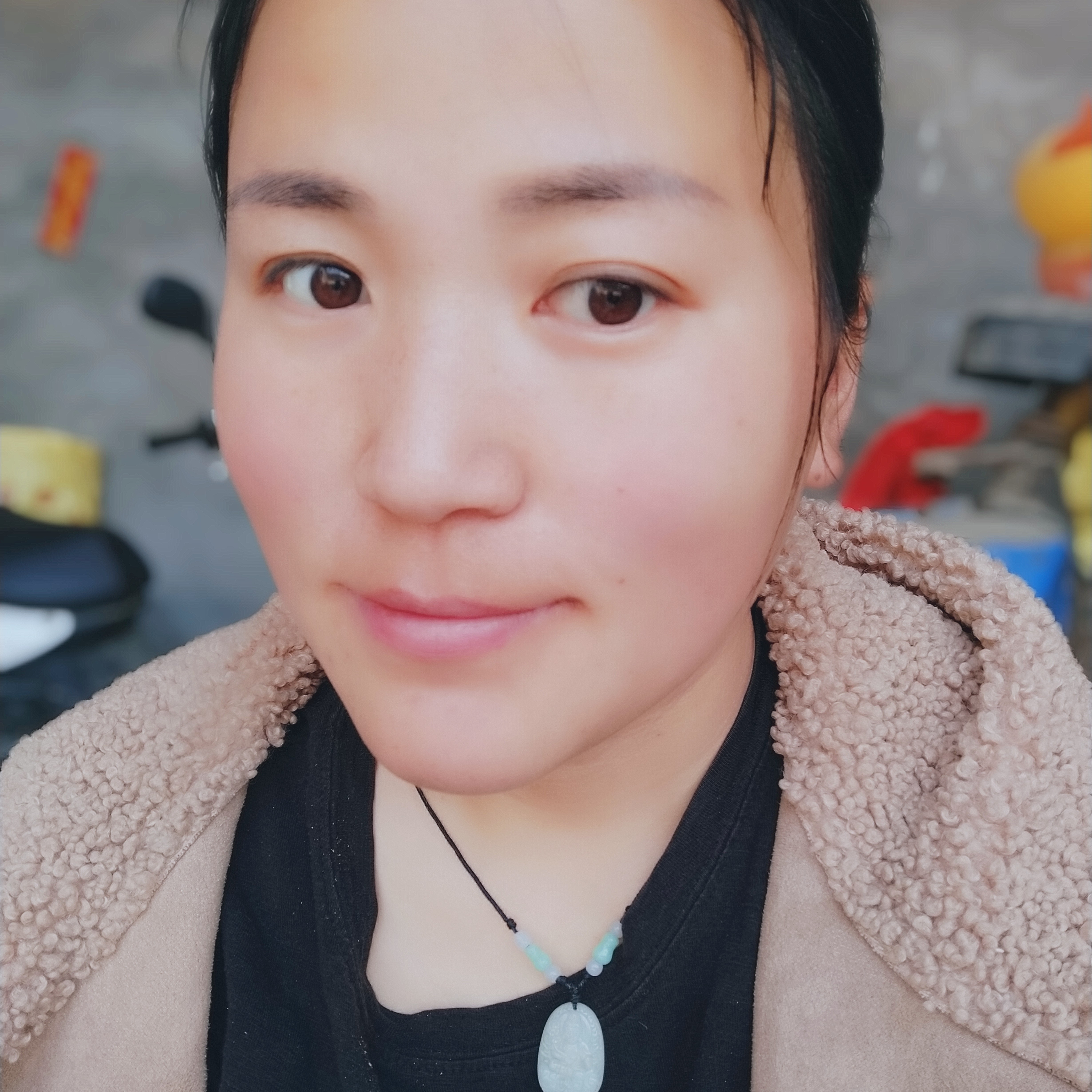 贤惠的七月的照片