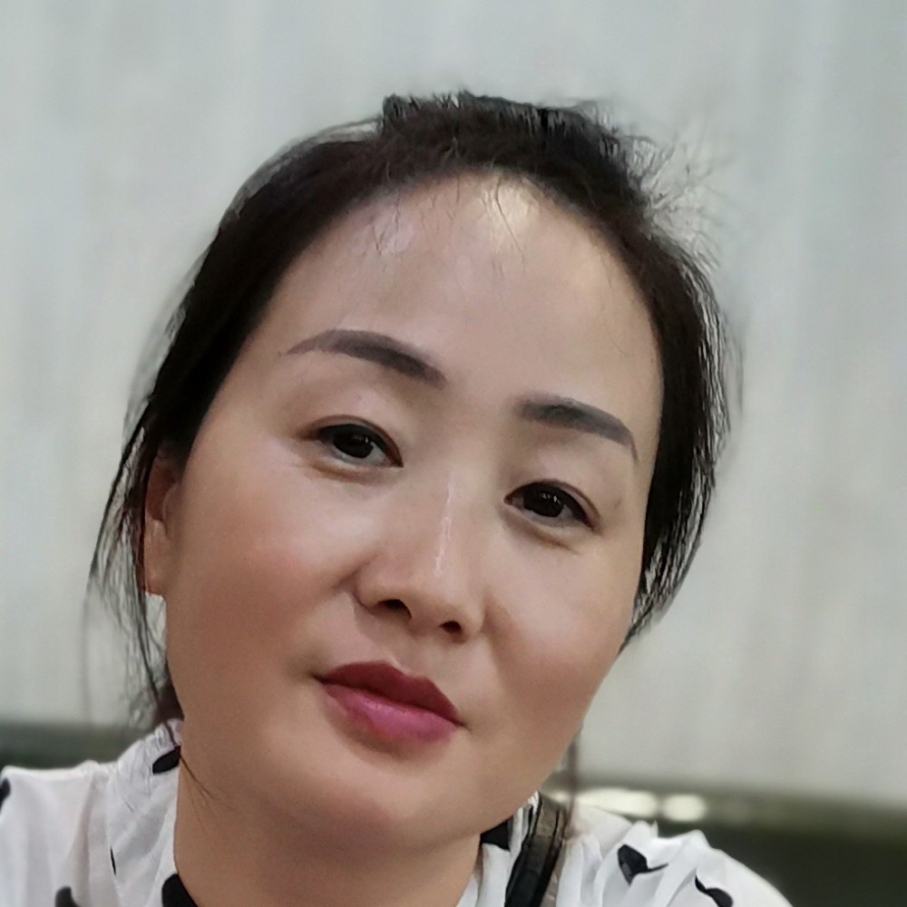 过时闻初妆的照片