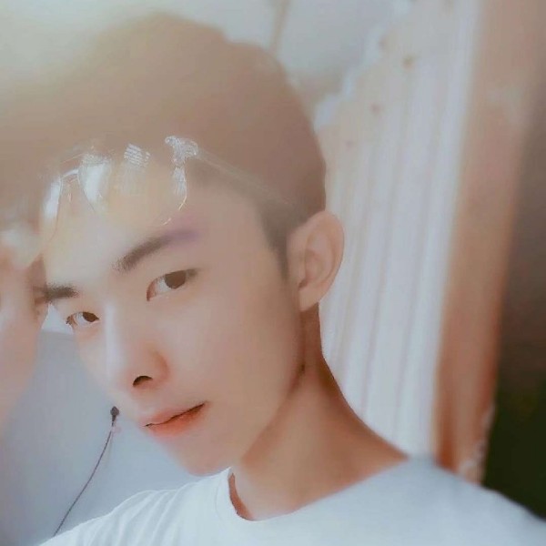 小糊涂。的照片
