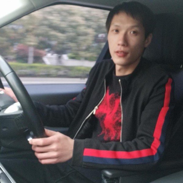 烟V火的照片