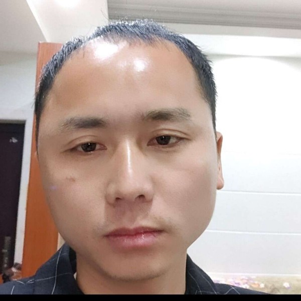 罗云琪的照片