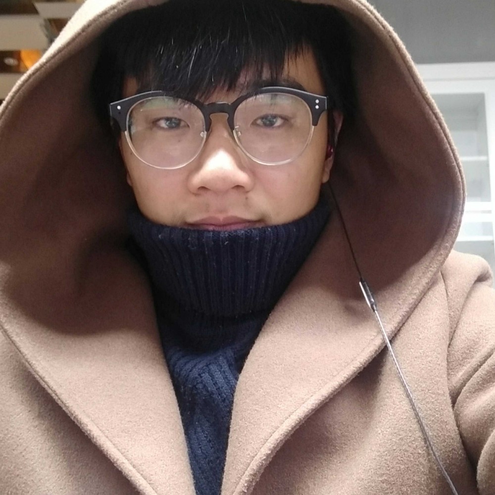 彭之哼的照片