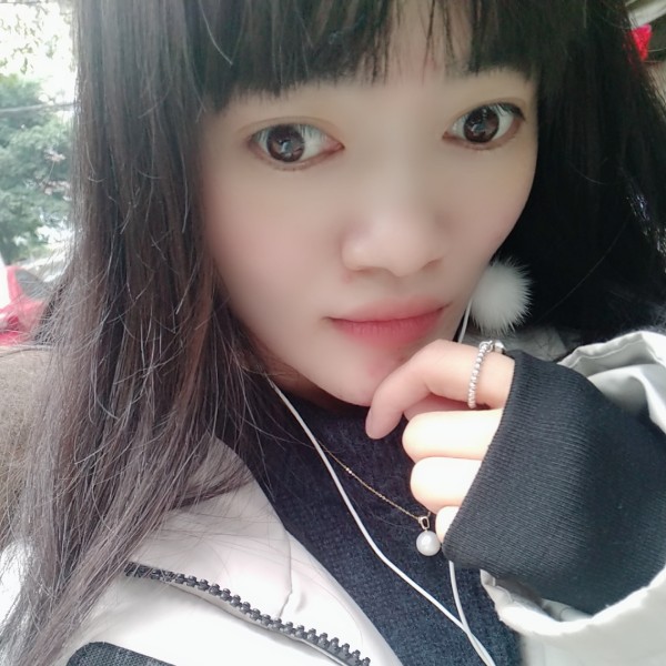 前朝女孩儿的照片