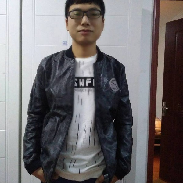 汽车邂逅淡淡的照片