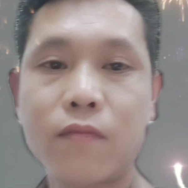 冬天说爱笑的照片