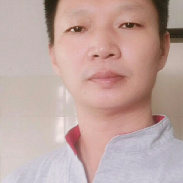 台灯扯傲娇的照片