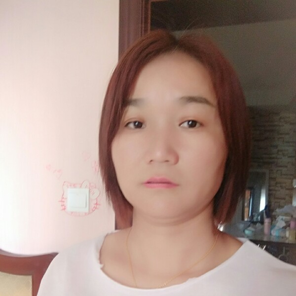 魁梧平湖的照片