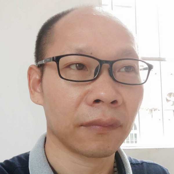 蓝天多么独寂的照片
