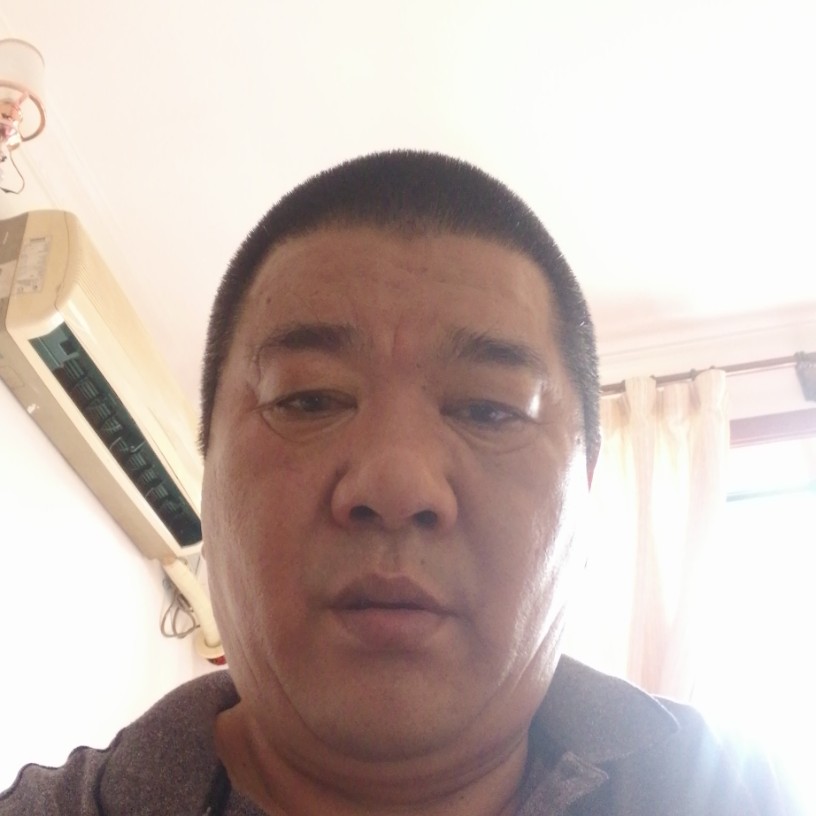 冲出世界的照片