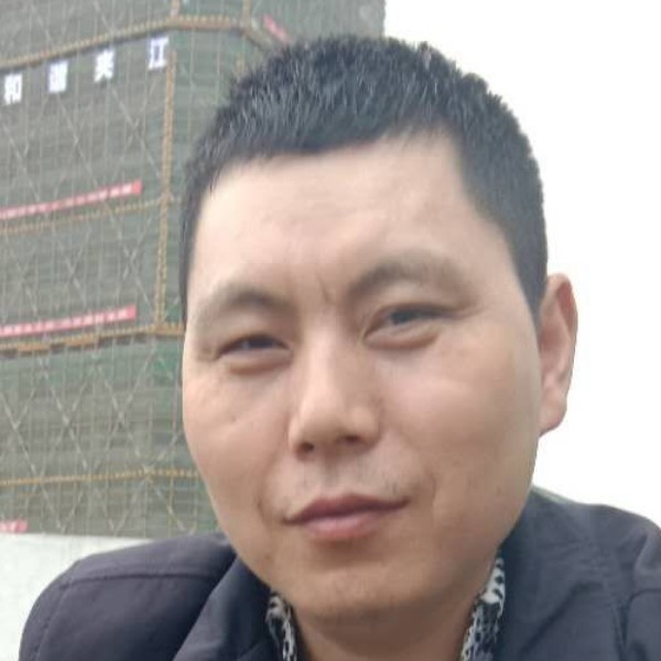 好动开心的照片