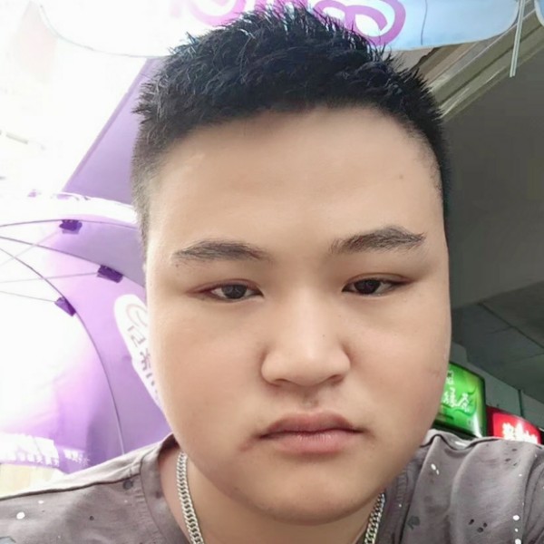 羽裳爱恋强健的照片