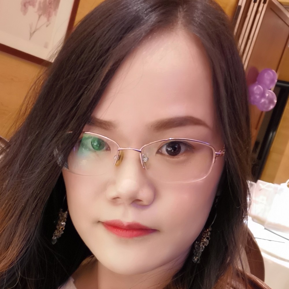 醉红尘丿娃娃的照片