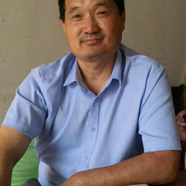 寂冷等于滑板的照片